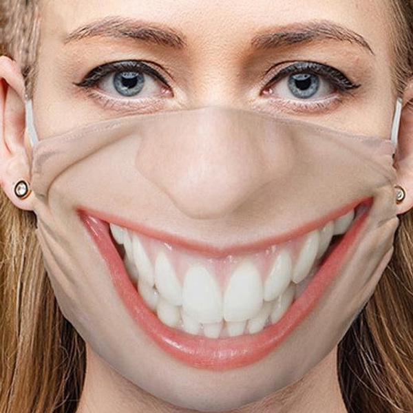 le donne sorridono maschera sul viso
