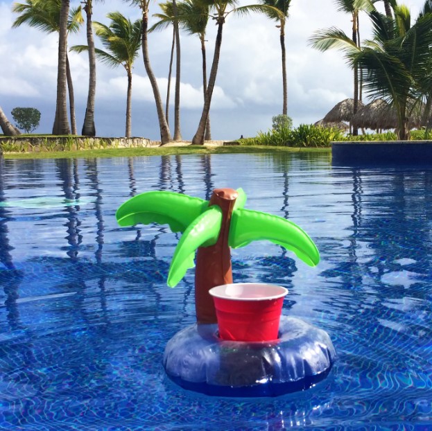 Mini ruota gonfiabile per piscina per contenere bevande alla palma