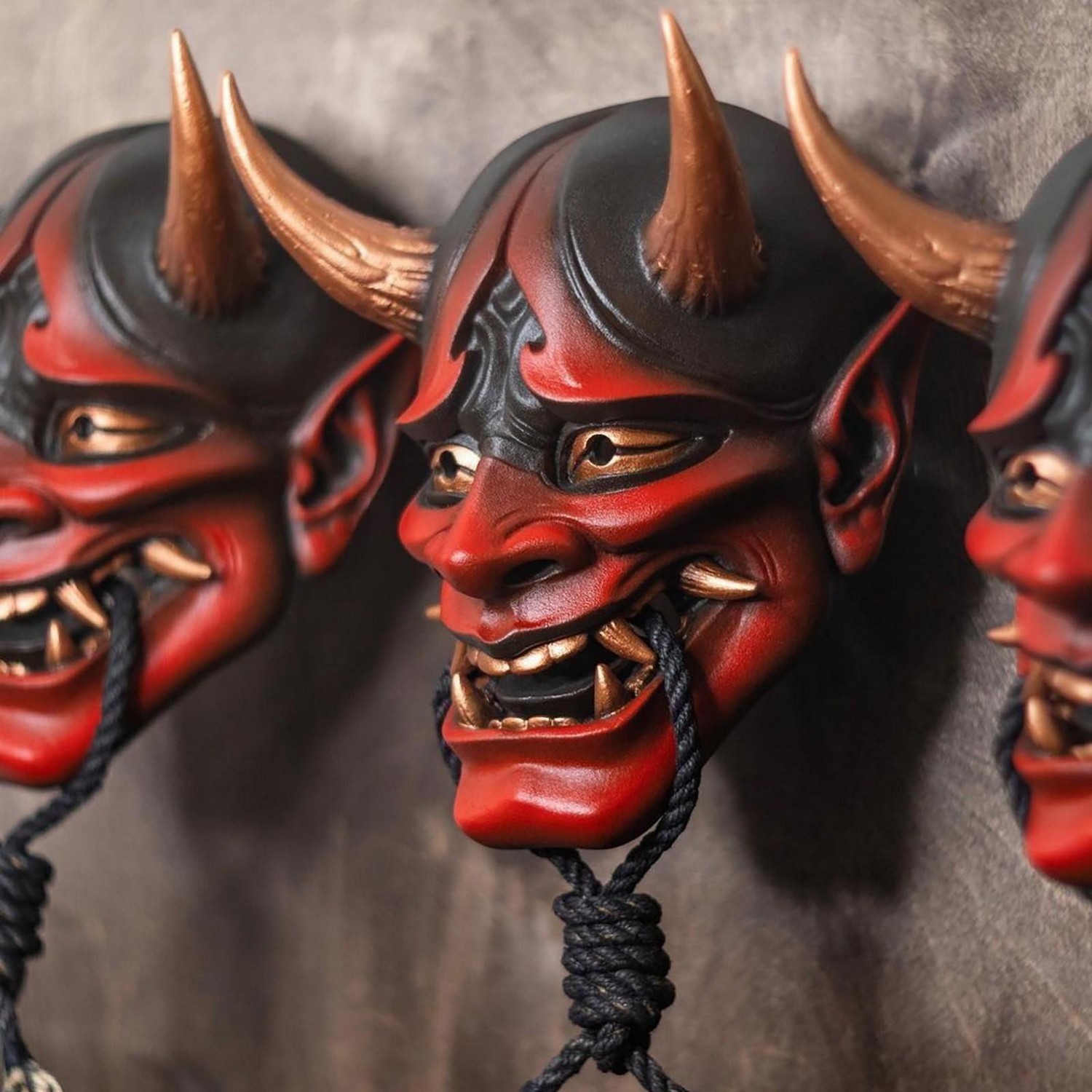 maschera testa di demone per Halloween - motivo giapponese